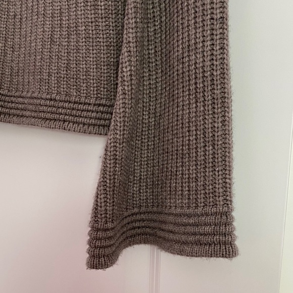 𝑰𝒏𝒕𝒆𝒓𝒎𝒊𝒙 𝑲𝒏𝒊𝒕 𝒔𝒘𝒆𝒂𝒕𝒆𝒓💜 - Picture 2 of 6